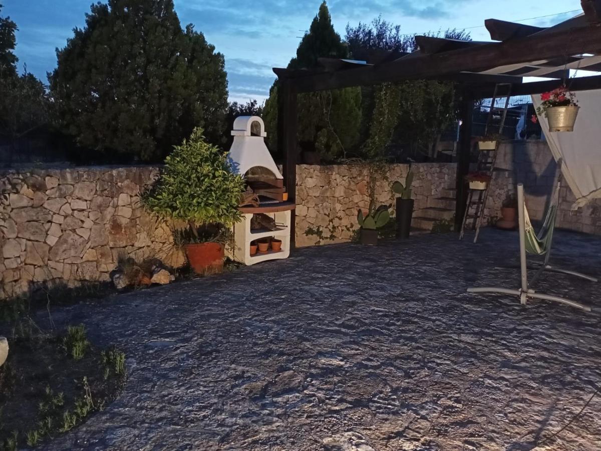 Trulli Domus Petra Βίλα Αλμπερομπέλο Εξωτερικό φωτογραφία